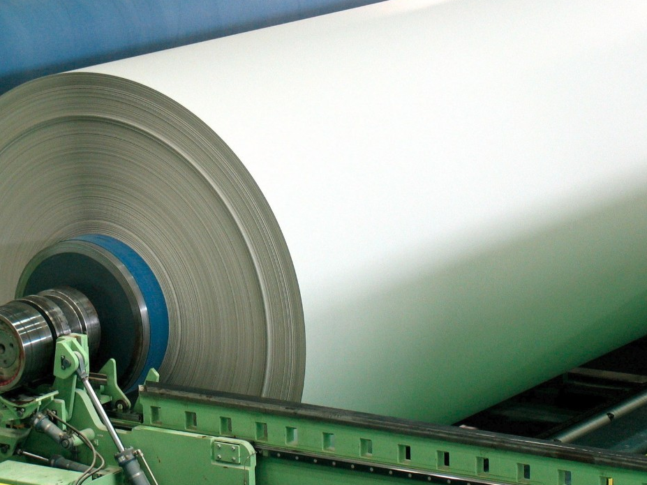 RECYCLING WASTE PAPER ＆ PRODUCING PAPER
